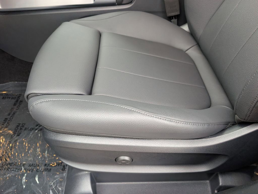 New 2026 Mercedes-Benz GLB 250 4MATIC image 24