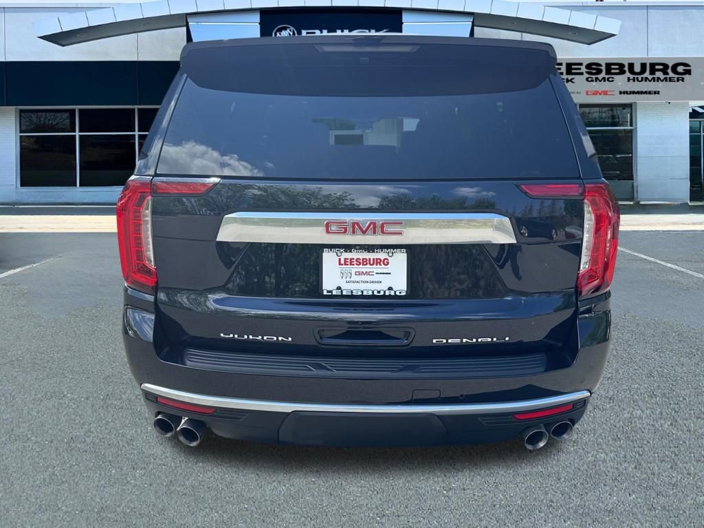 Used 2023 GMC Yukon XL Denali w/ Advanced Technology Package AWD/4WD image 6