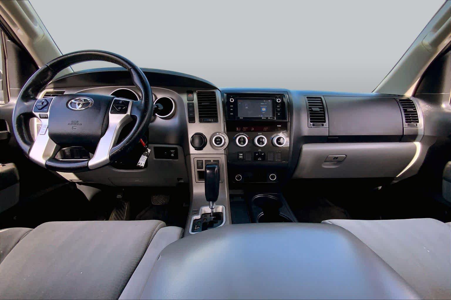 Used 2017 Toyota Sequoia SR5 RWD image 15