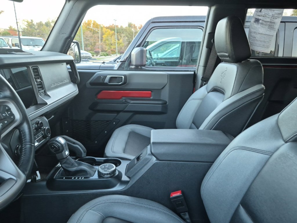 Used 2024 Ford Bronco Big Bend AWD/4WD image 3