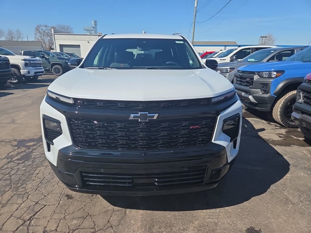 New 2026 Chevrolet Traverse RS w/ LPO, Floor Liner Package image 2