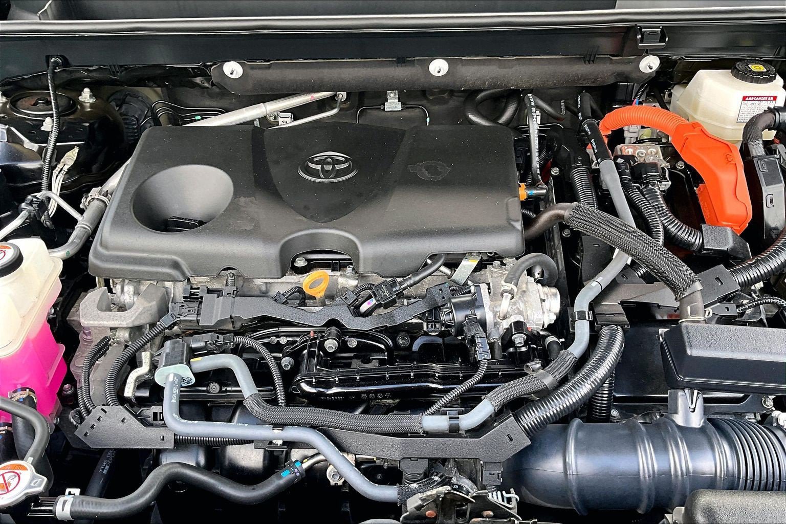 Used 2024 Toyota RAV4 XLE w/ Weather Package AWD/4WD image 10