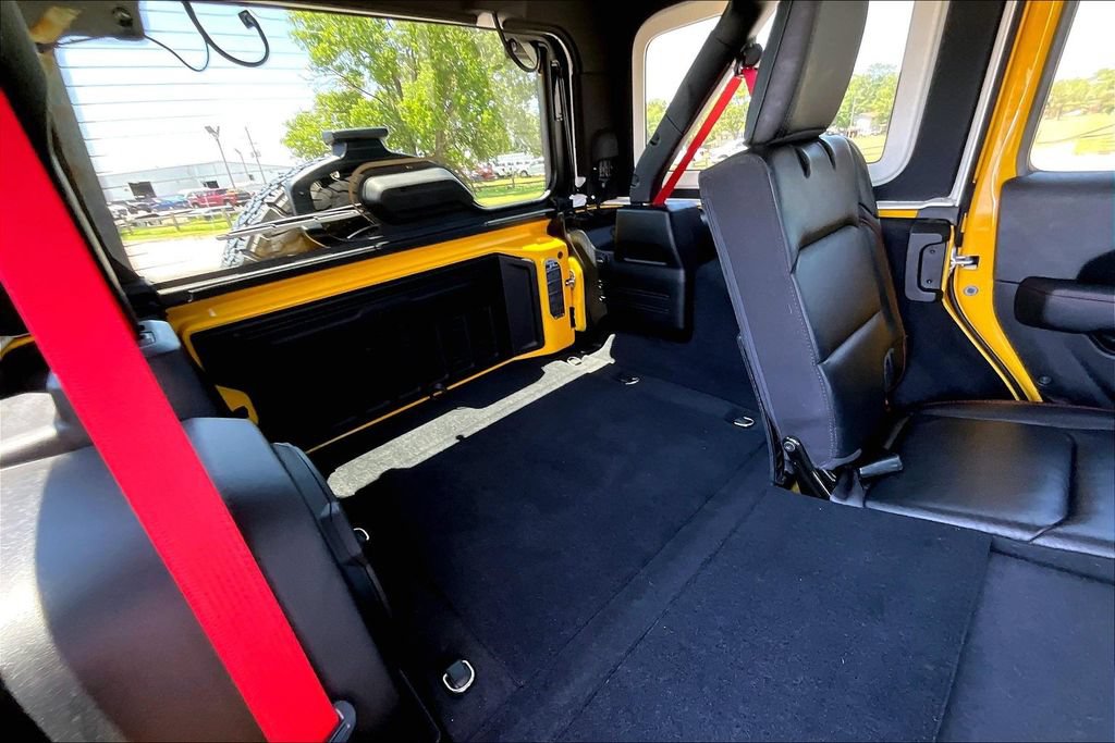 Used 2020 Jeep Wrangler Unlimited Rubicon w/ Quick Order Package 28Y Recon AWD/4WD image 27