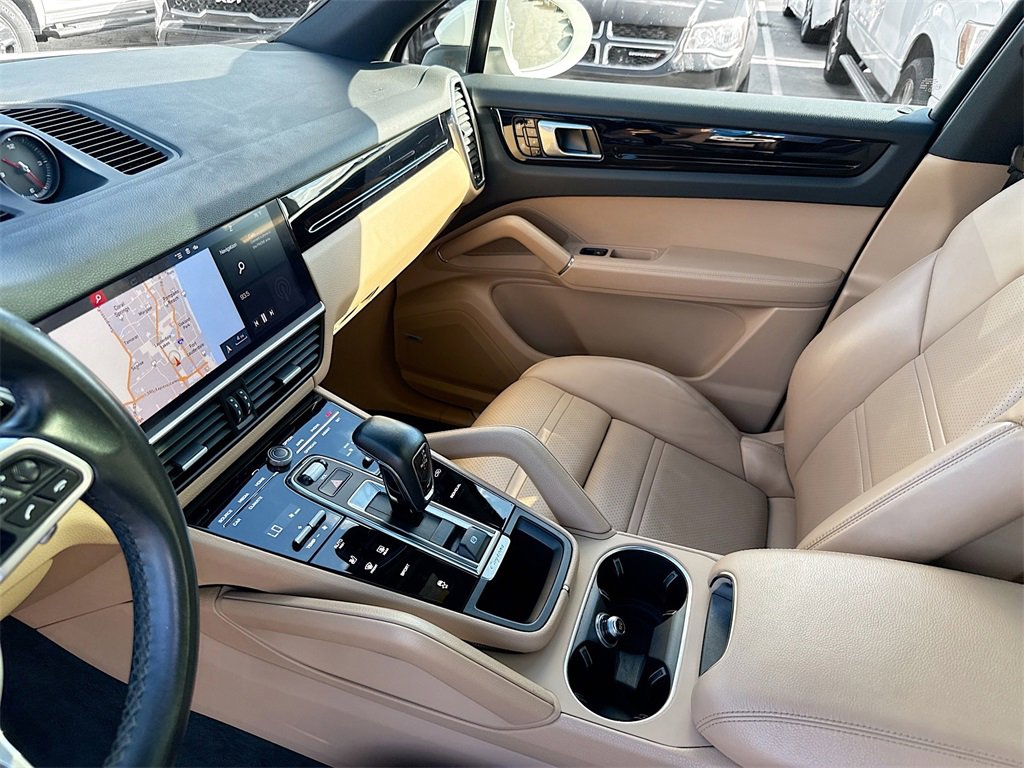Used 2020 Porsche Cayenne image 26