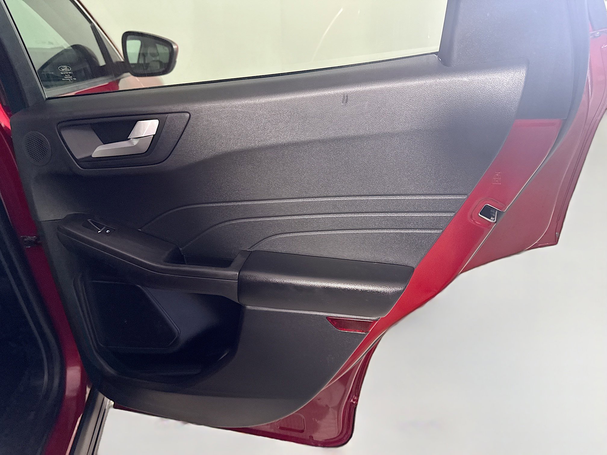 Used 2021 Ford Escape SEL w/ Technology Package image 28