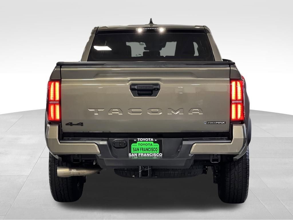 Certified 2025 Toyota Tacoma TRD Off-Road image 4