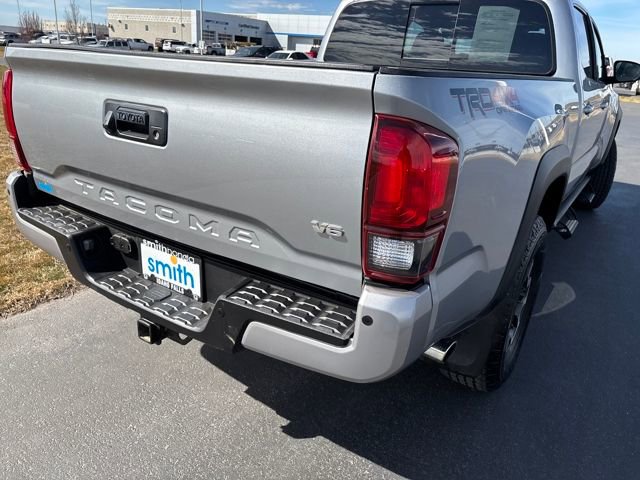 Used 2019 Toyota Tacoma TRD Off-Road w/ Technology Package image 28