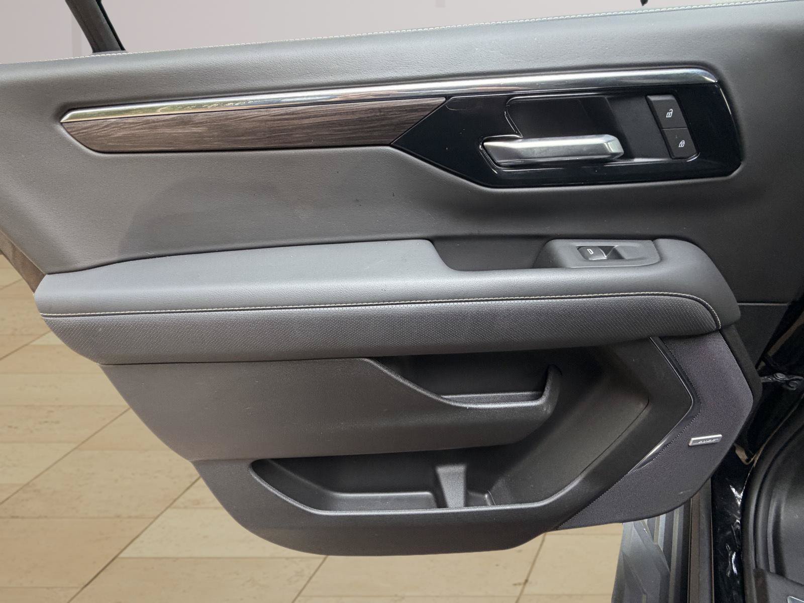 New 2026 Chevrolet Suburban Premier AWD/4WD image 43