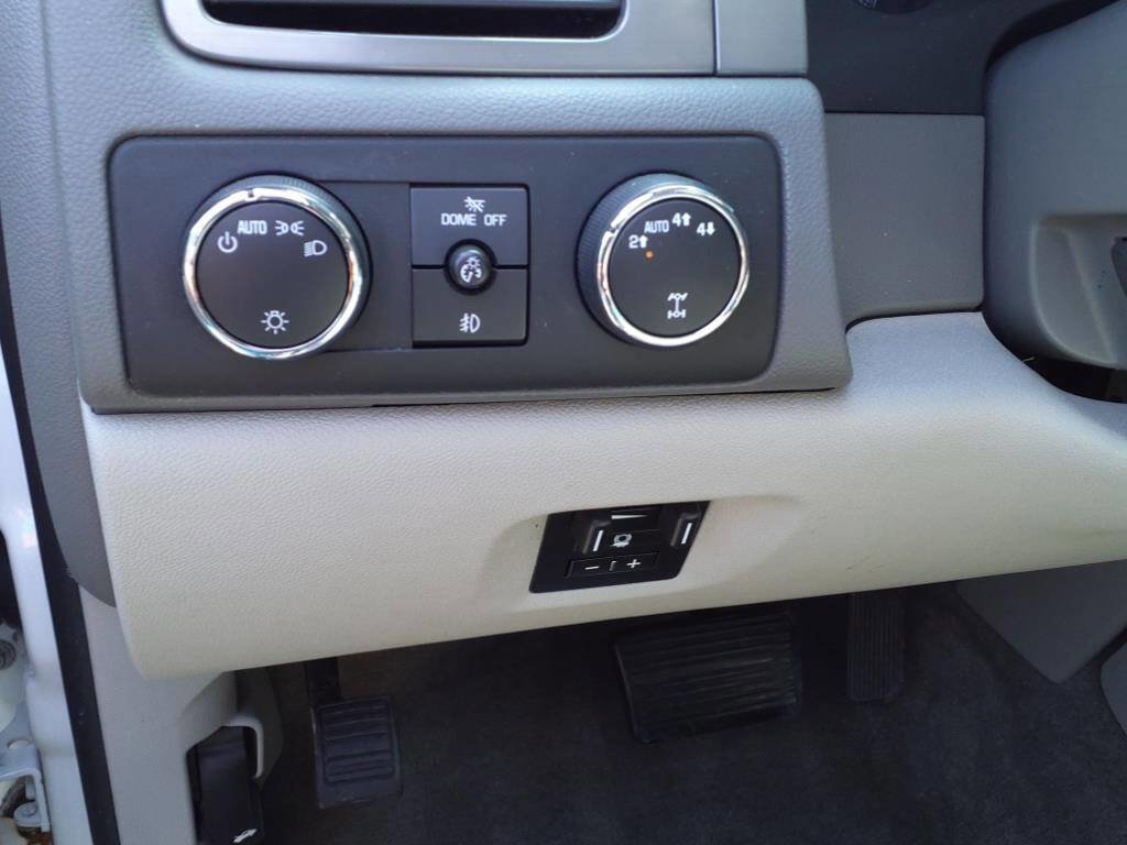 Used 2014 Chevrolet Tahoe LT AWD/4WD image 14