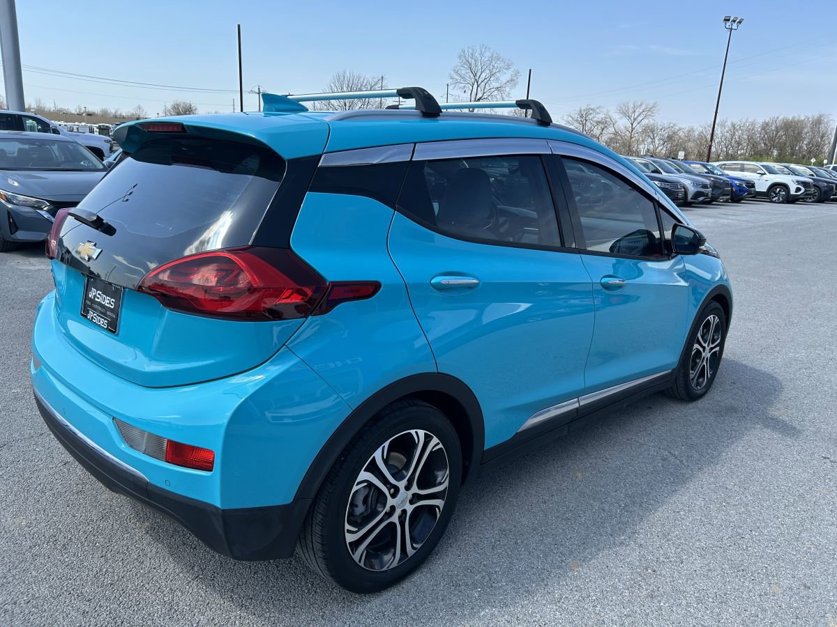 Used 2020 Chevrolet Bolt Premier w/ Infotainment Package image 5