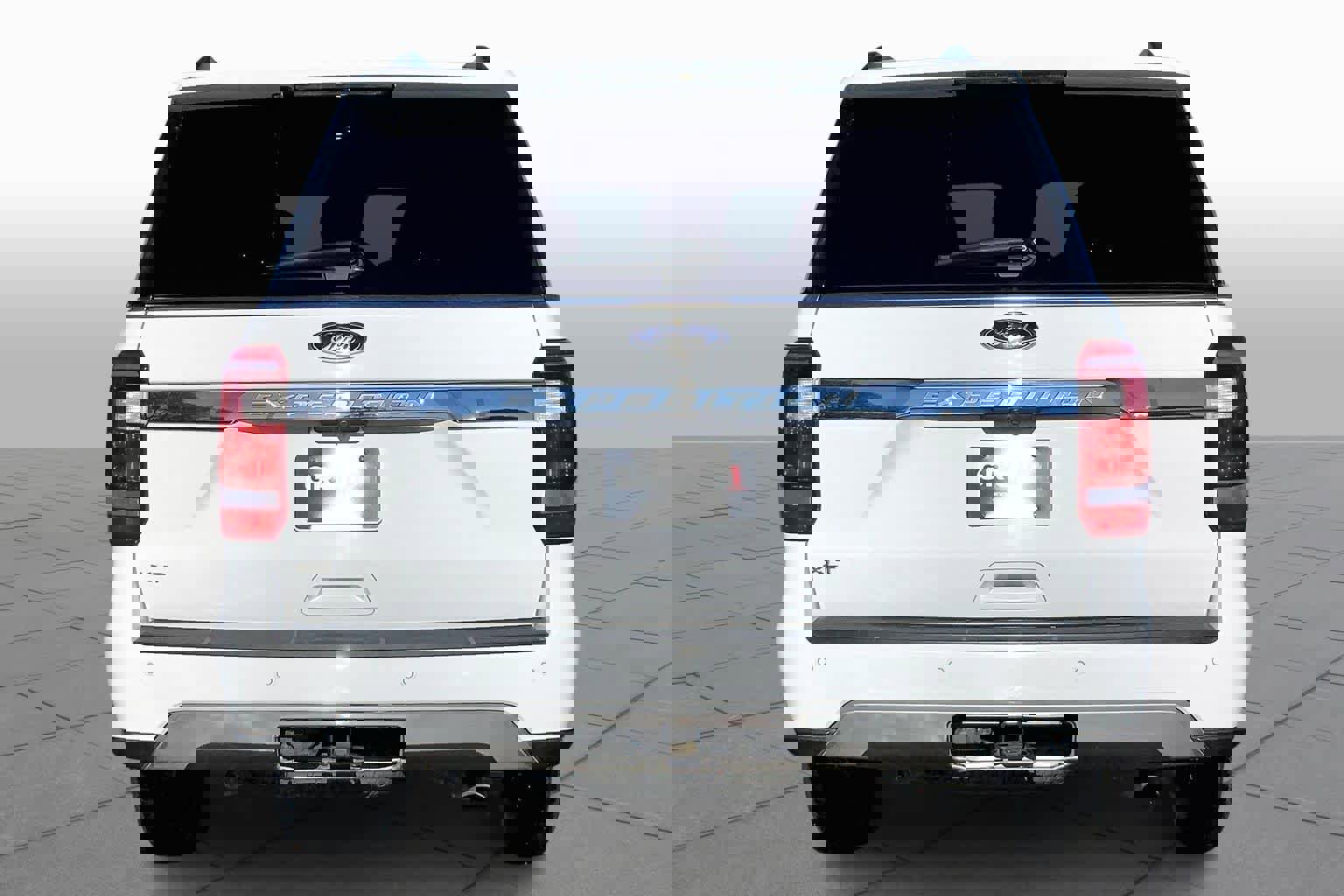 Certified 2021 Ford Expedition XLT image 5