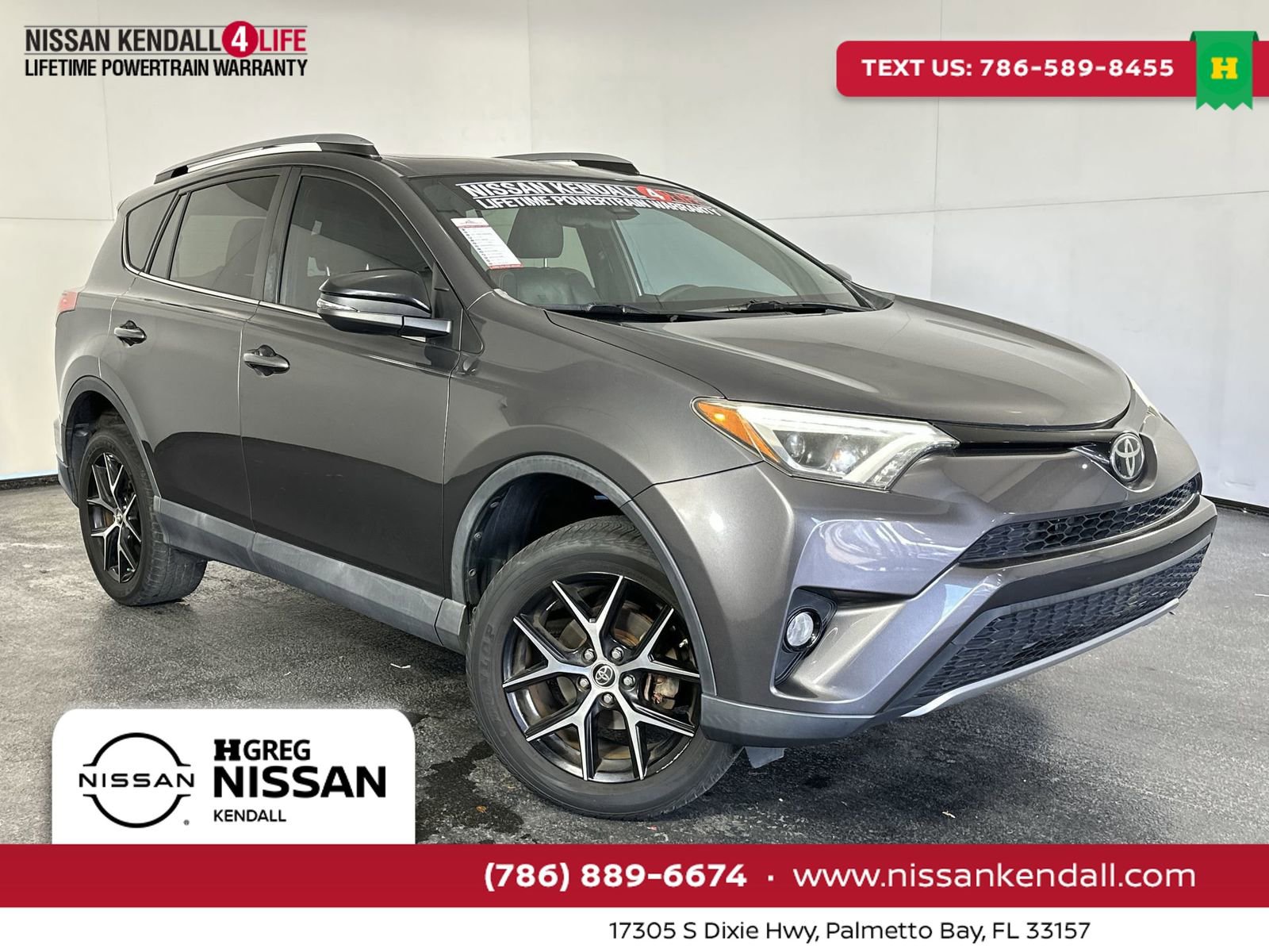 Used 2017 Toyota RAV4 SE video 1
