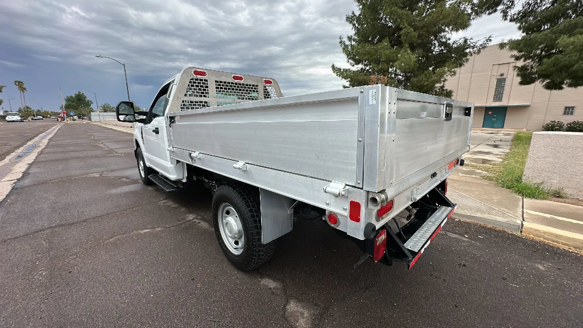 Used 2019 Ford F250 XL RWD image 2