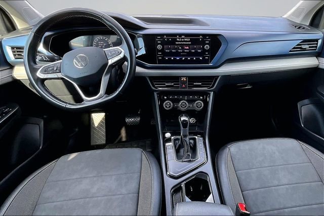 Used 2024 Volkswagen Taos SE image 7