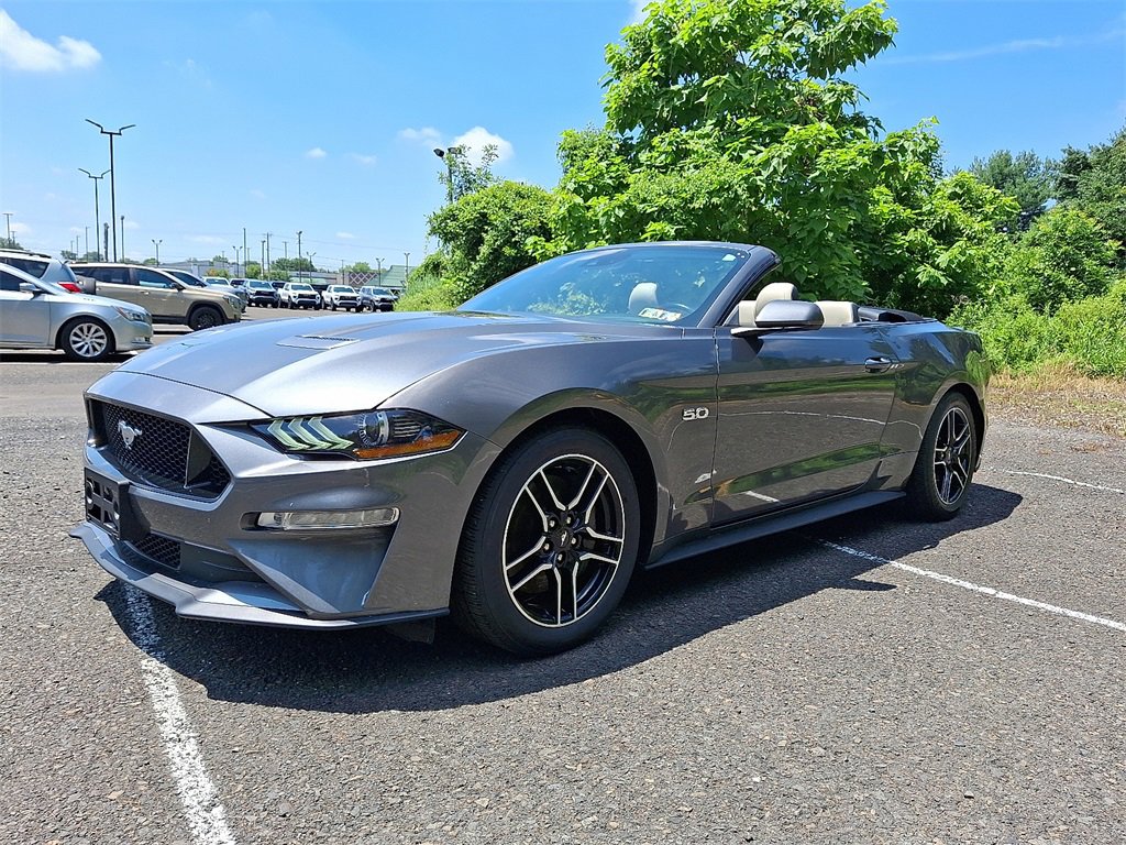 Used 2023 Ford Mustang GT Premium image 3