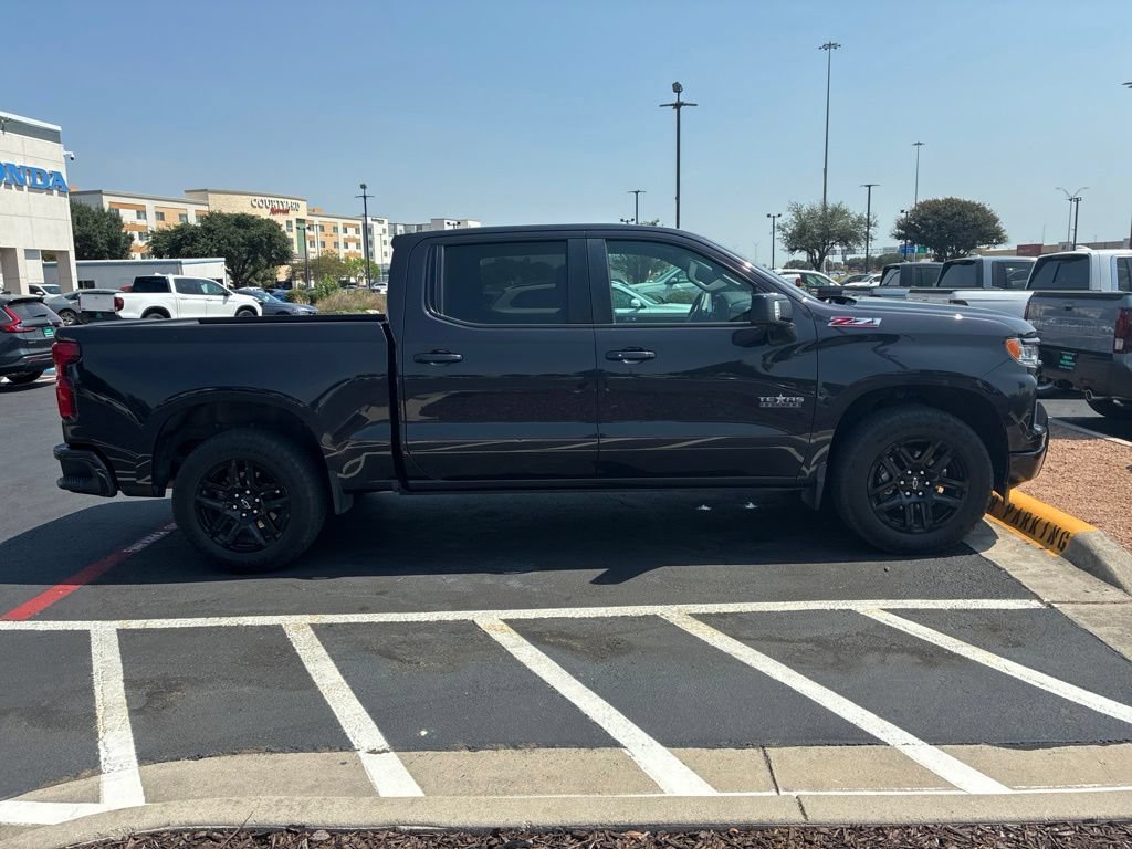 Used 2023 Chevrolet Silverado 1500 RST AWD/4WD image 5