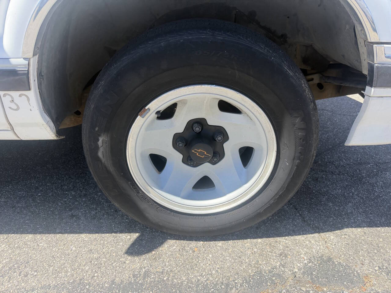 Used 1994 Chevrolet S10 Pickup LS RWD image 15