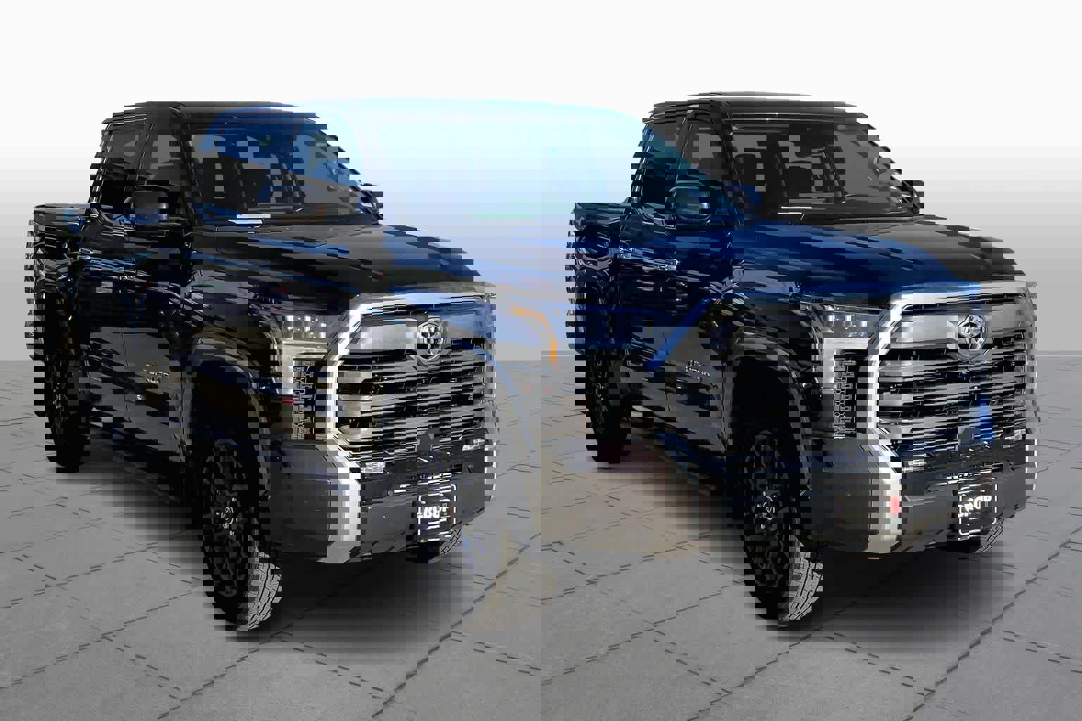 Used 2024 Toyota Tundra Limited image 2