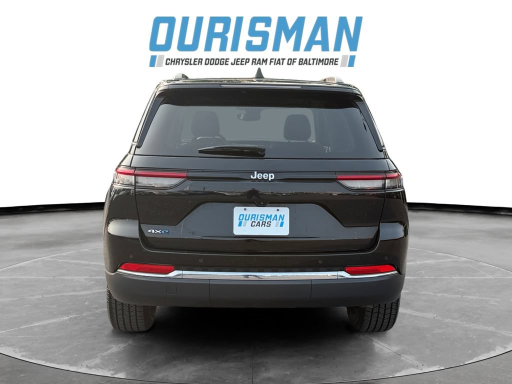 Used 2023 Jeep Grand Cherokee 4WD 4xe image 5