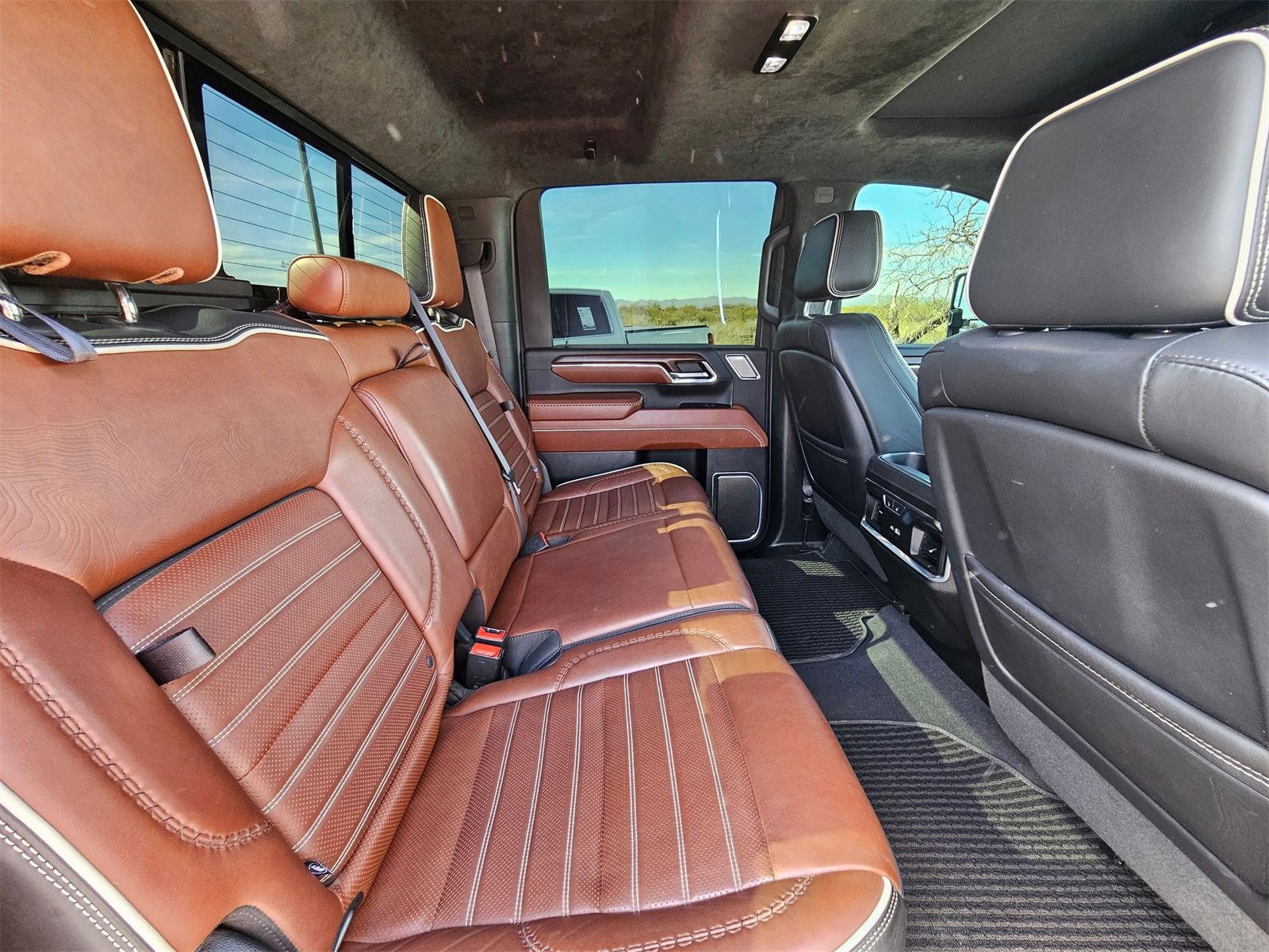 Used 2024 GMC Sierra 3500 Denali Ultimate image 28