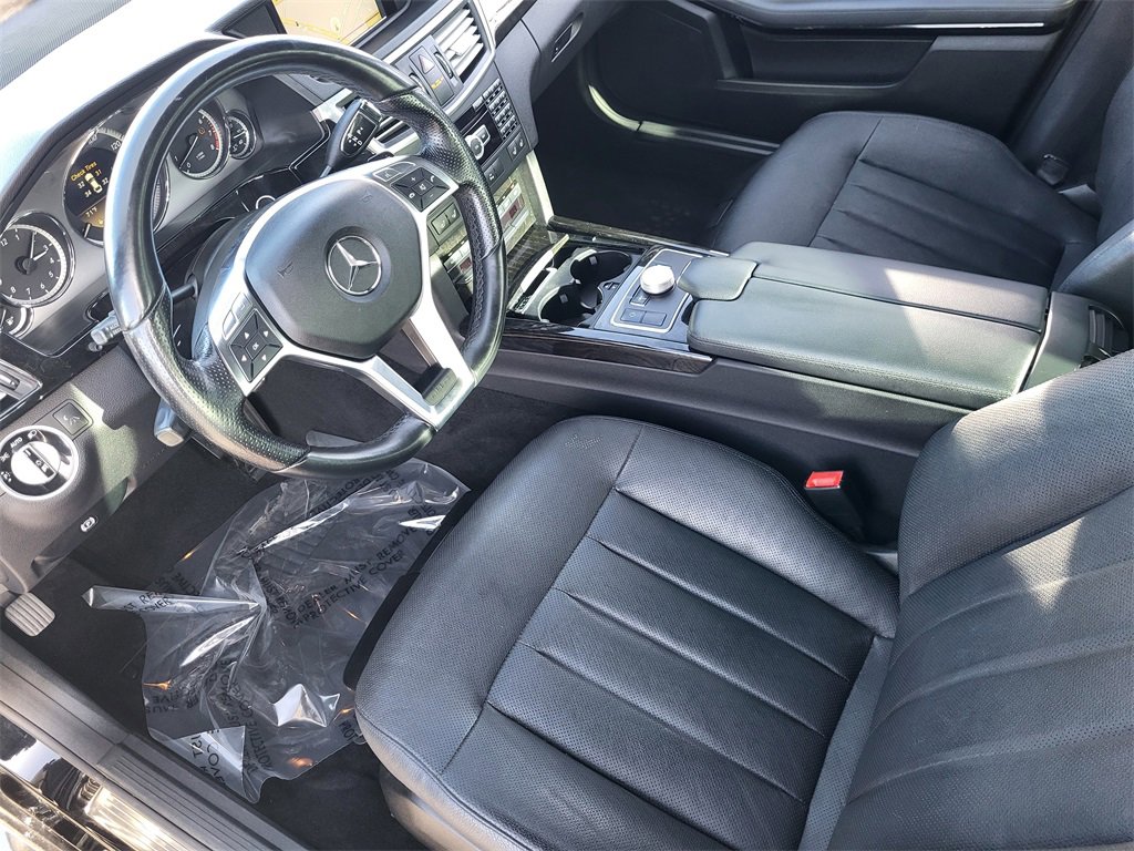 Used 2012 Mercedes-Benz E 550 4MATIC Sedan image 15