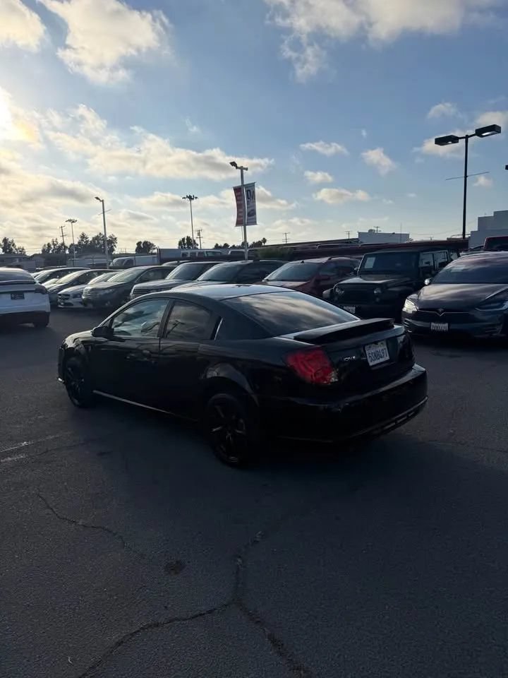 Used 2005 Saturn ION Red Line FWD image 4