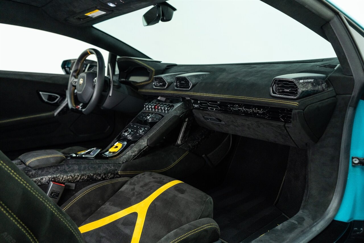 Used 2019 Lamborghini Huracan Performante AWD/4WD image 76