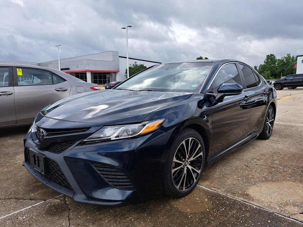 Used 2020 Toyota Camry SE