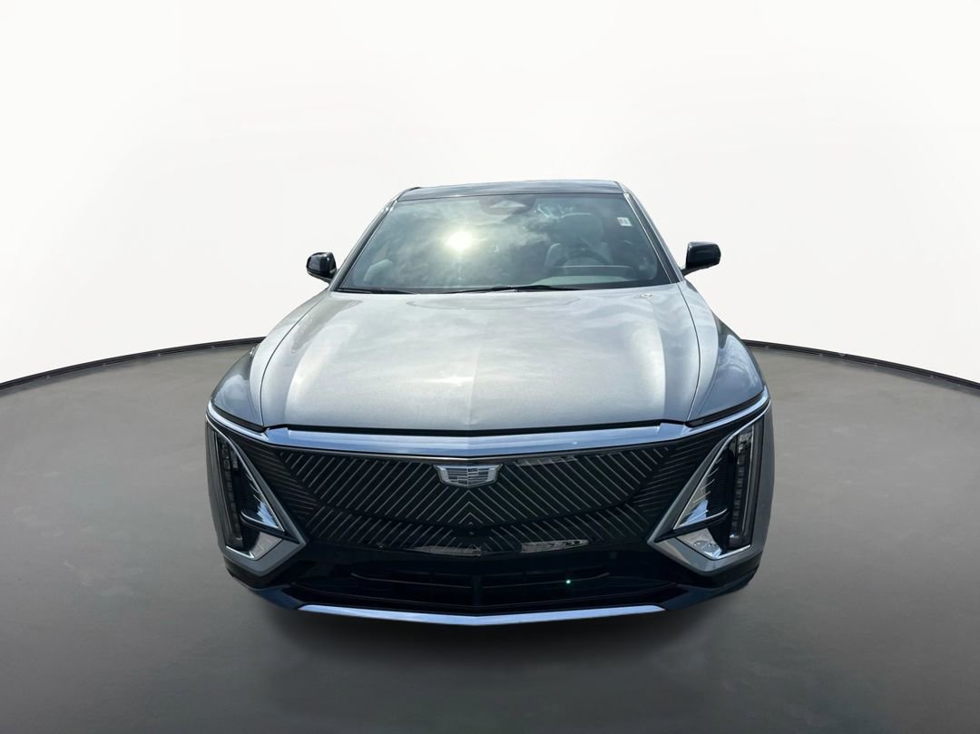 Certified 2024 Cadillac Lyriq Luxury AWD/4WD image 2
