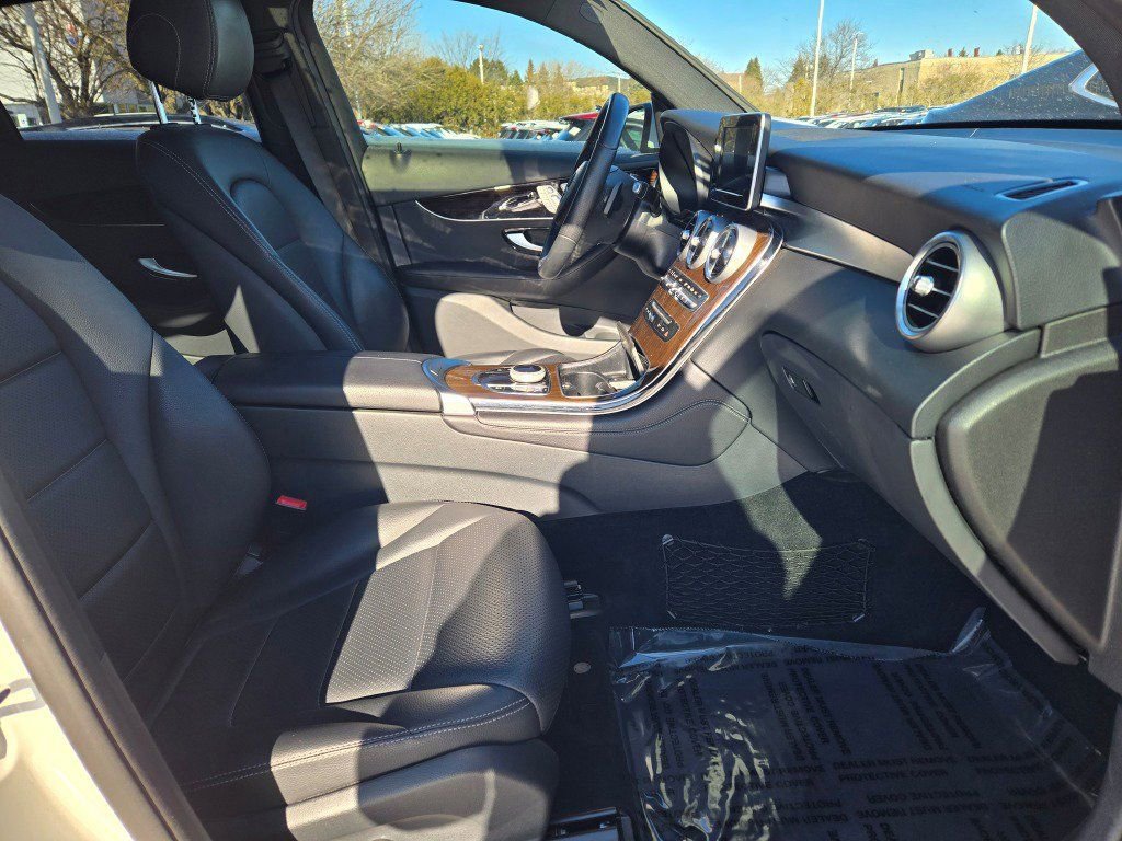 Used 2018 Mercedes-Benz GLC 300 4MATIC Coupe image 8