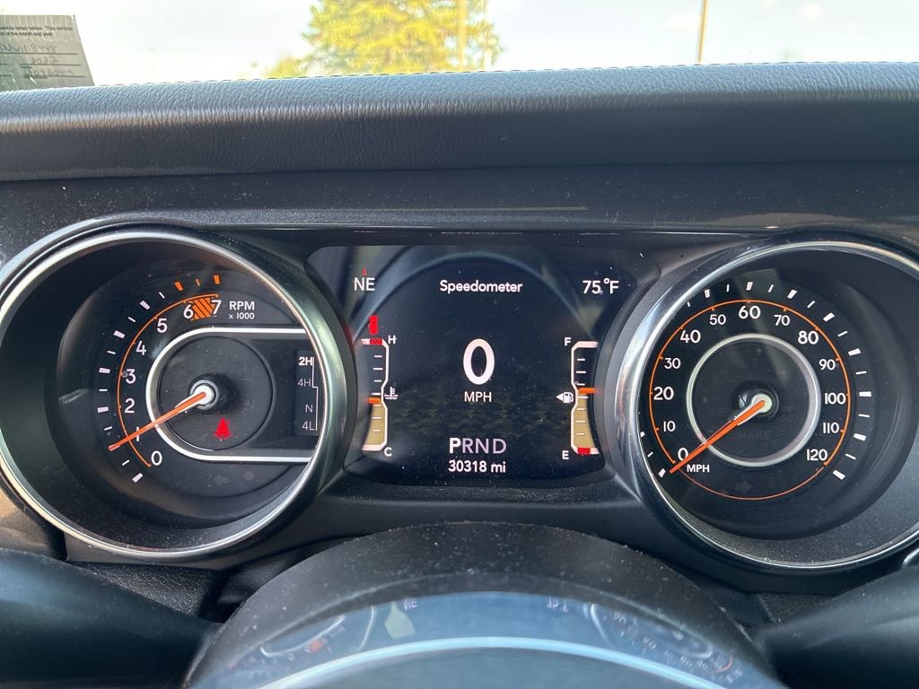 Used 2022 Jeep Wrangler Unlimited Sahara image 20