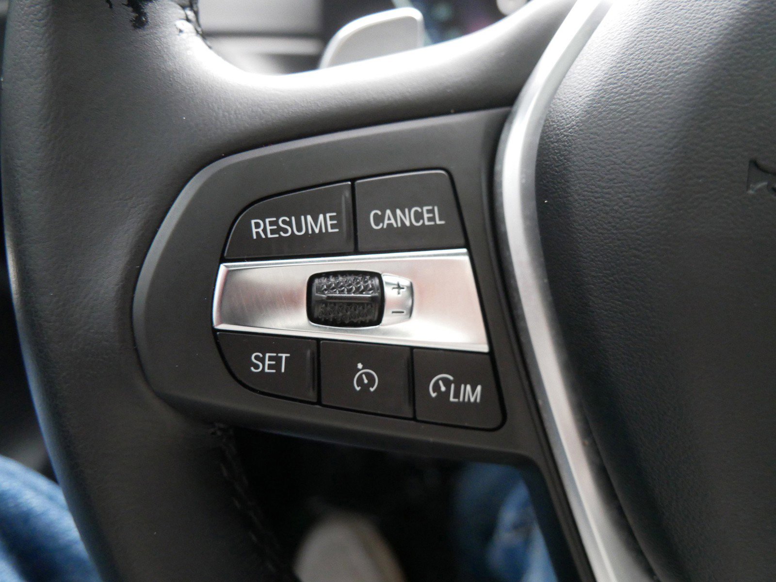 Used 2023 BMW 230i 230i w/ Premium Package image 28