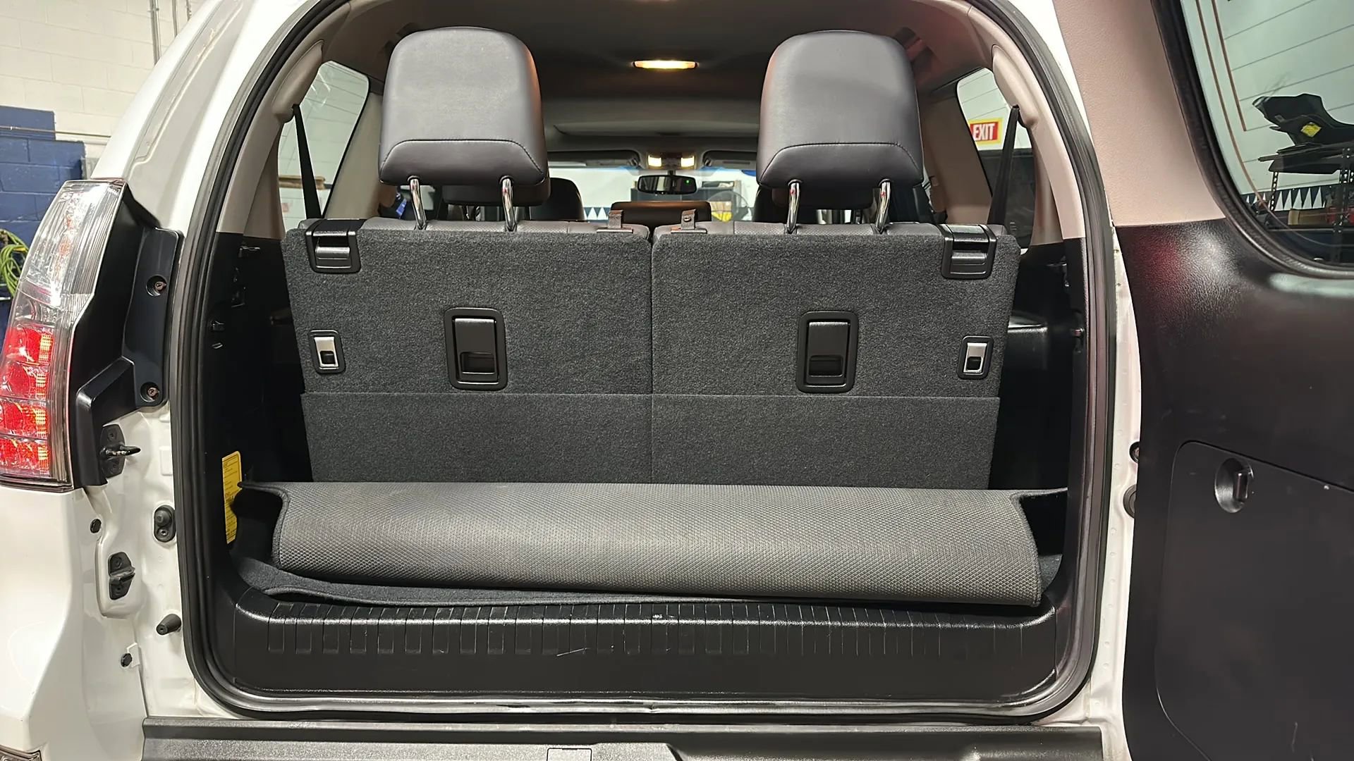 Used 2014 Lexus GX 460 image 14