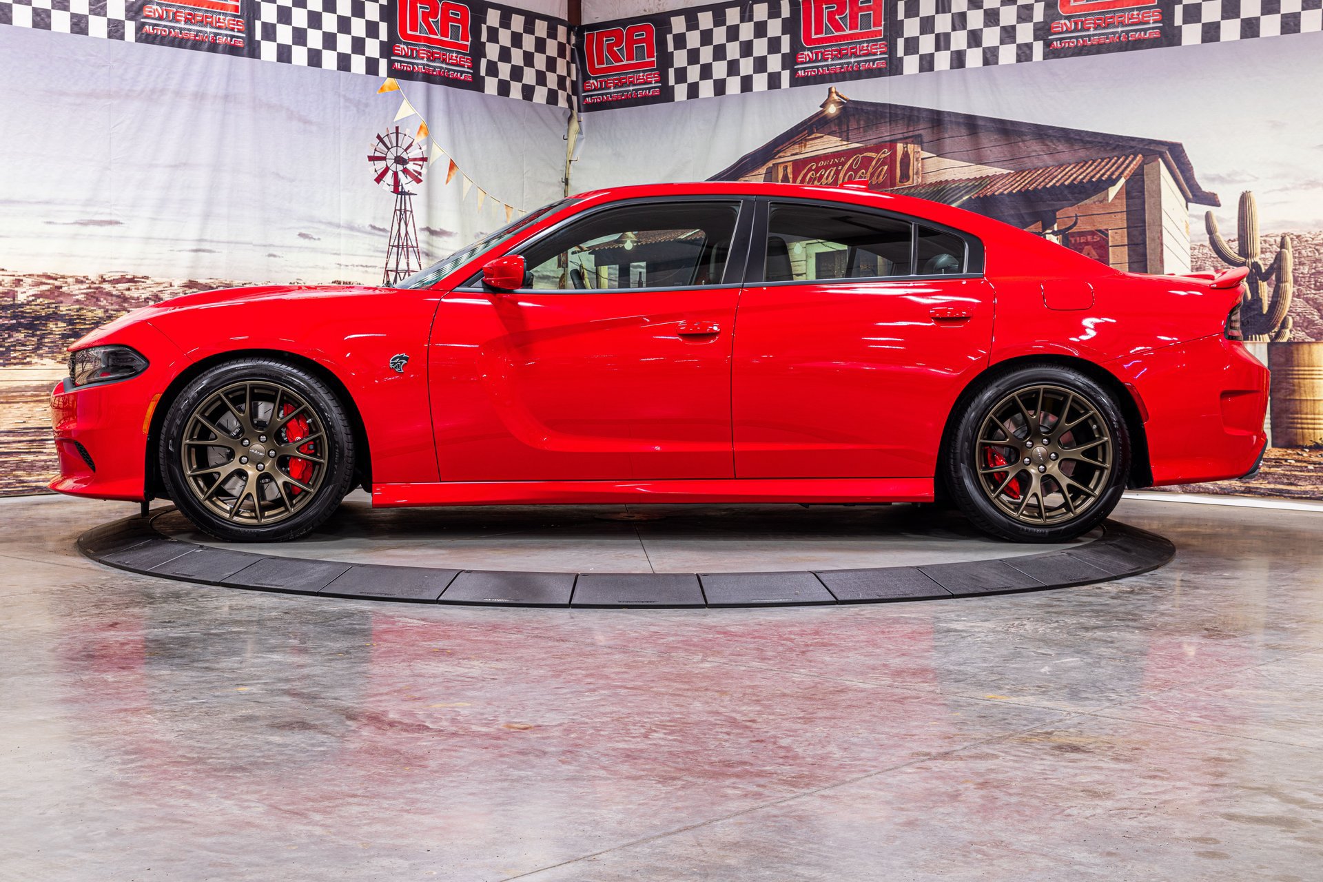 Used 2018 Dodge Charger SRT Hellcat w/ Harman/Kardon Audio Group RWD image 6