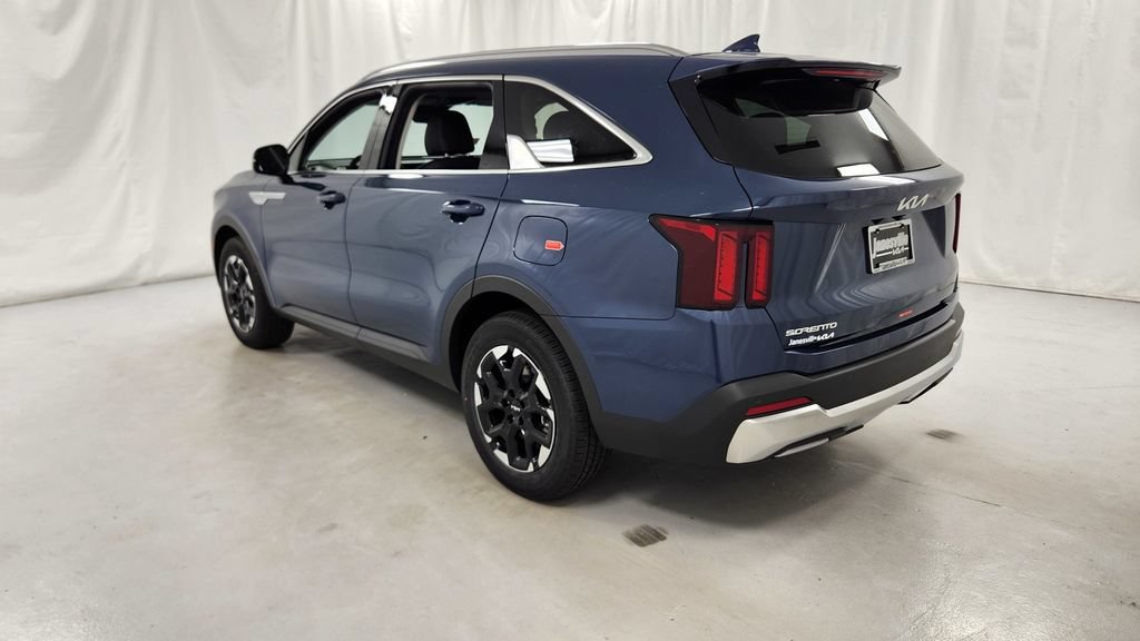 New 2026 Kia Sorento S w/ S Panoramic Sunroof Package FWD image 5