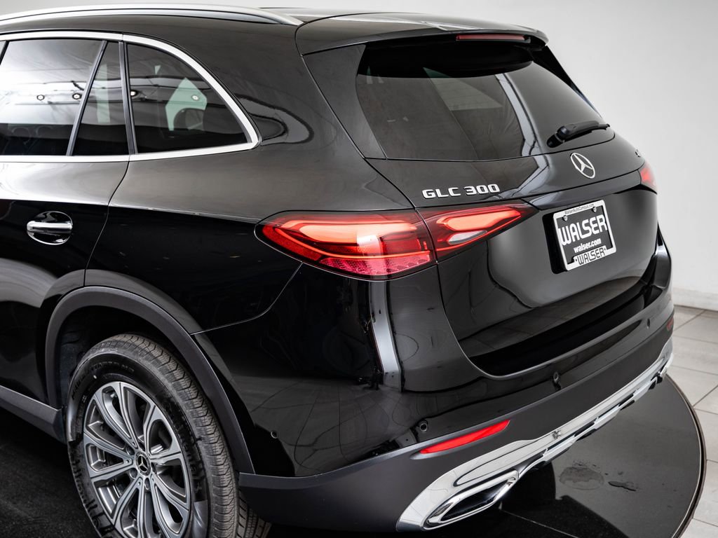 Certified 2025 Mercedes-Benz GLC 300 4MATIC image 19