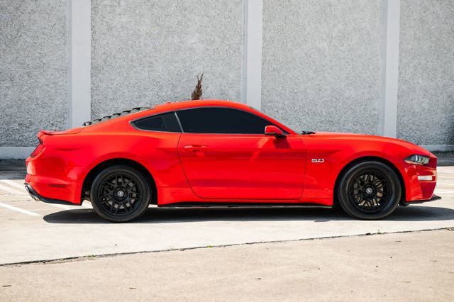 Used 2018 Ford Mustang GT Premium image 12