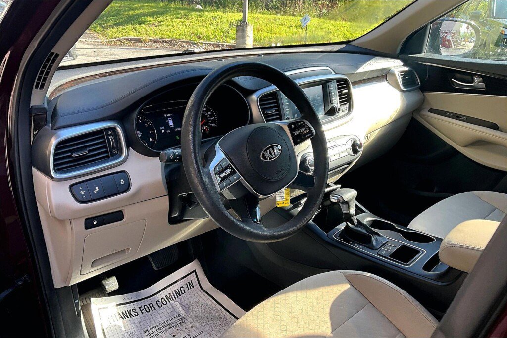 Used 2020 Kia Sorento LX AWD/4WD image 10