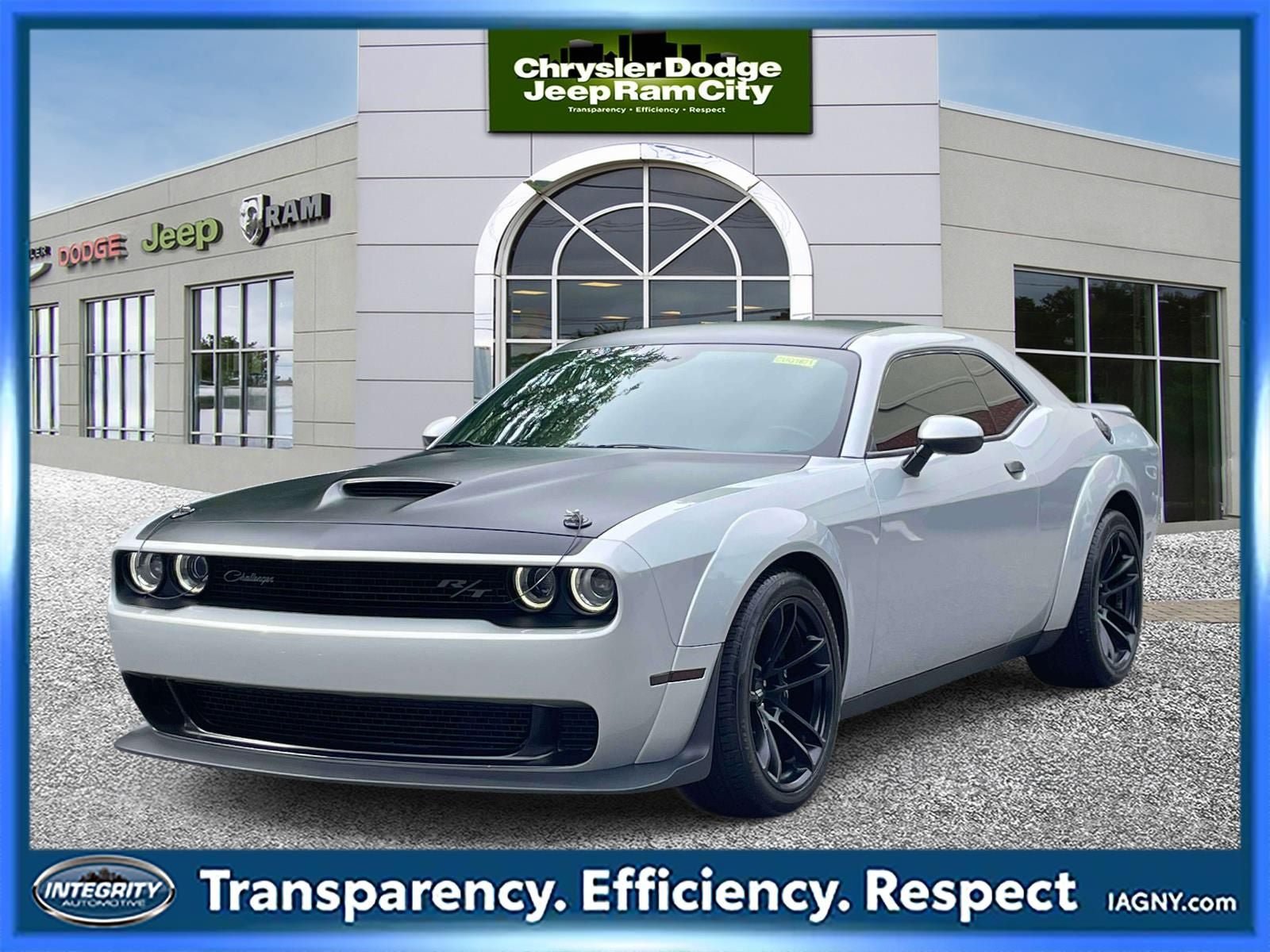 Used 2023 Dodge Challenger R/T Scat Pack RWD image 1