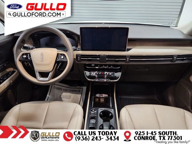 Used 2023 Lincoln Corsair Reserve image 11