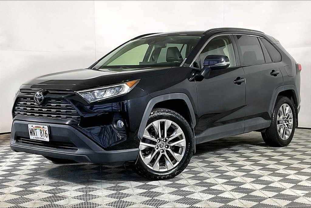 Used 2019 Toyota RAV4 XLE Premium w/ Cold Weather Package AWD/4WD image 1