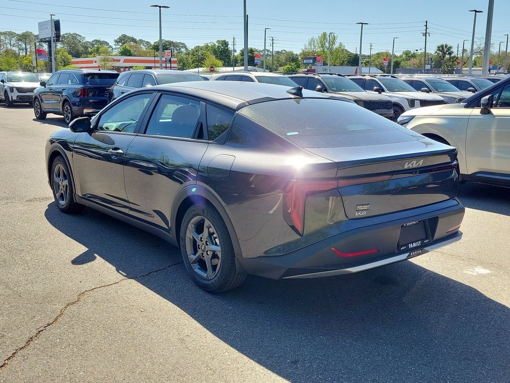 New 2026 Kia K4 FWD image 4