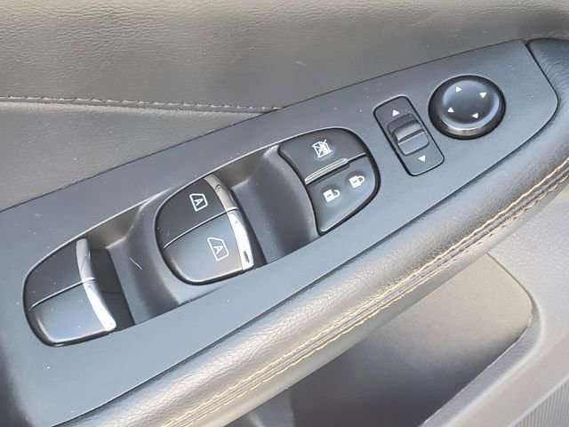 Used 2020 Nissan Maxima SR w/ Sport Mat Group FWD image 16