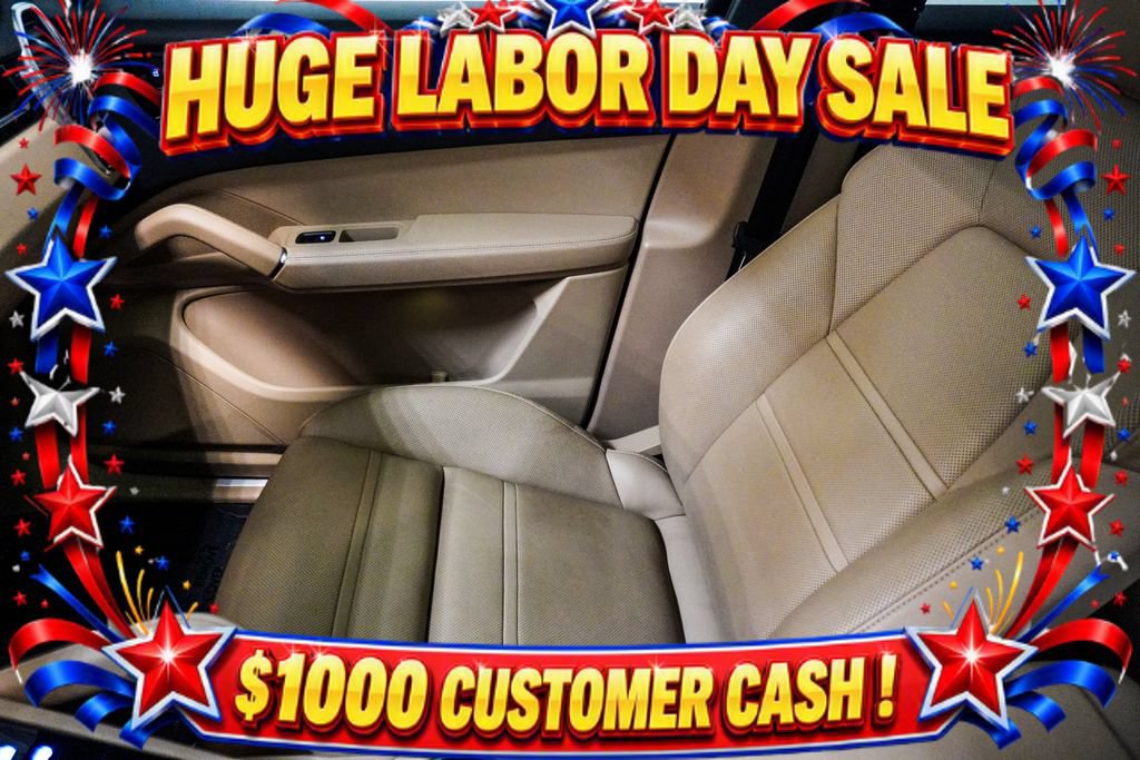 Used 2023 Porsche Cayenne AWD/4WD image 30