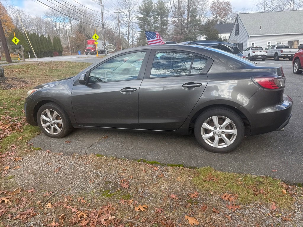 Used 2011 MAZDA MAZDA3 i Touring image 7
