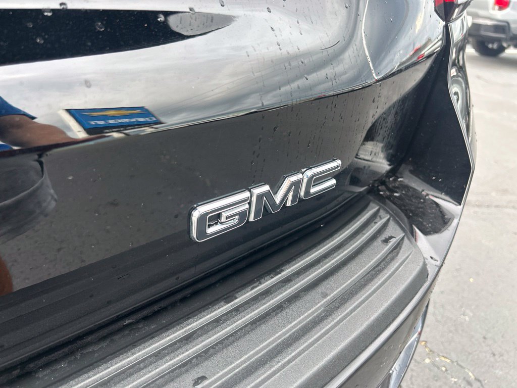Used 2026 GMC Yukon Denali Ultimate AWD/4WD image 13