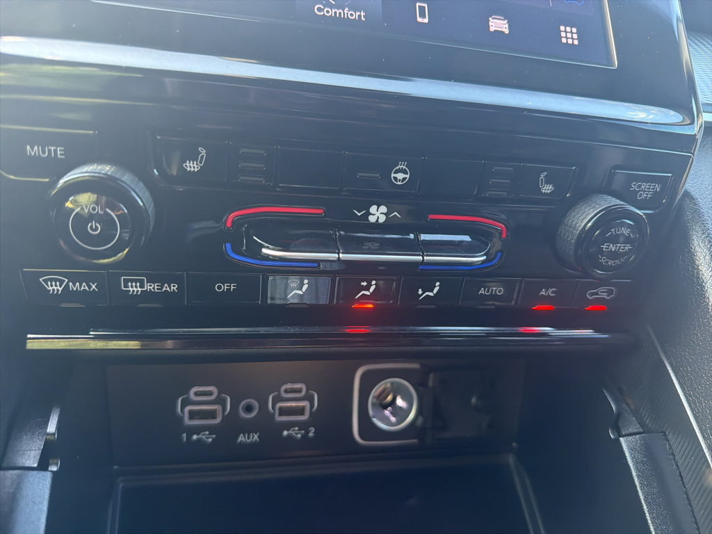 Used 2024 Jeep Grand Cherokee Altitude RWD image 15