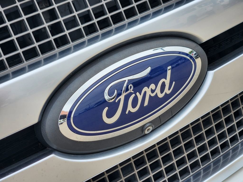 Used 2019 Ford F150 Platinum w/ Equipment Group 701A Luxury image 21