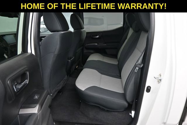 Used 2022 Toyota Tacoma TRD Sport AWD/4WD image 34