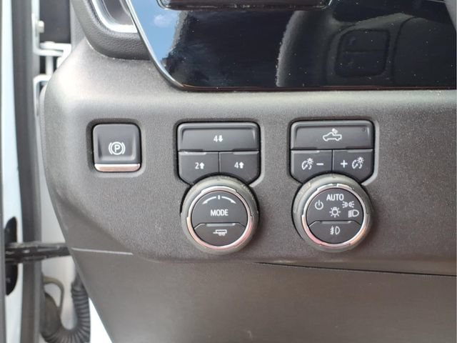Used 2025 Chevrolet Silverado 2500 LT w/ Convenience Package AWD/4WD image 15
